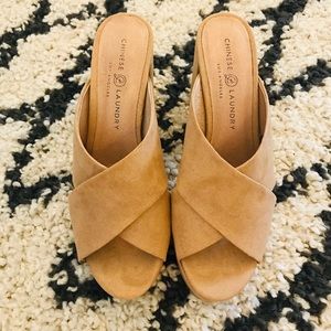 Chinese Laundry Teagen Tan Suede Leather Platforms